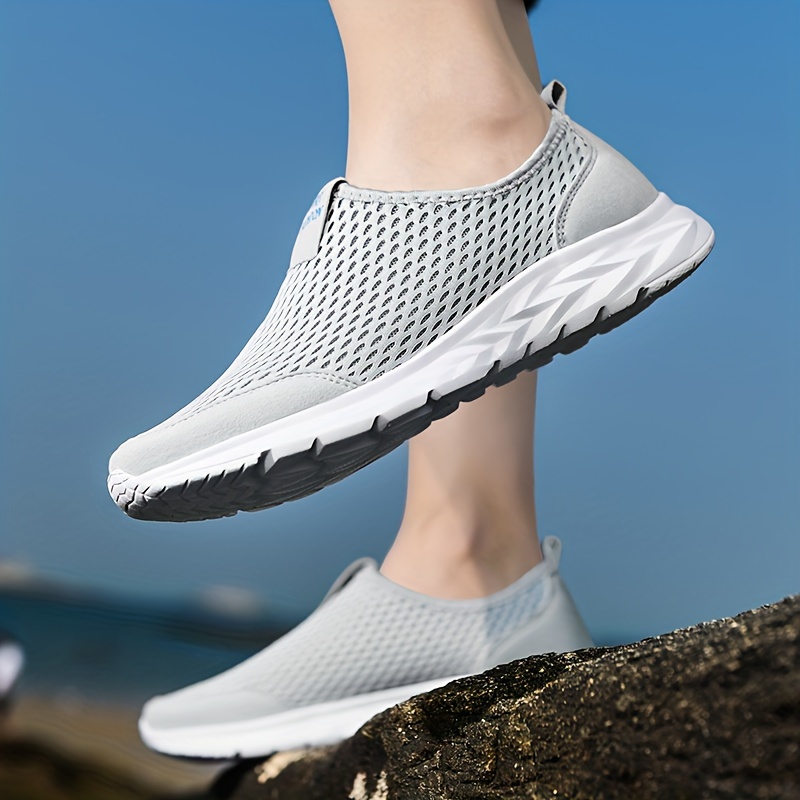 mens casual breathable lightweight mesh slip on walking shoes casual outdoor anti skid sneakers driving shoes details 25